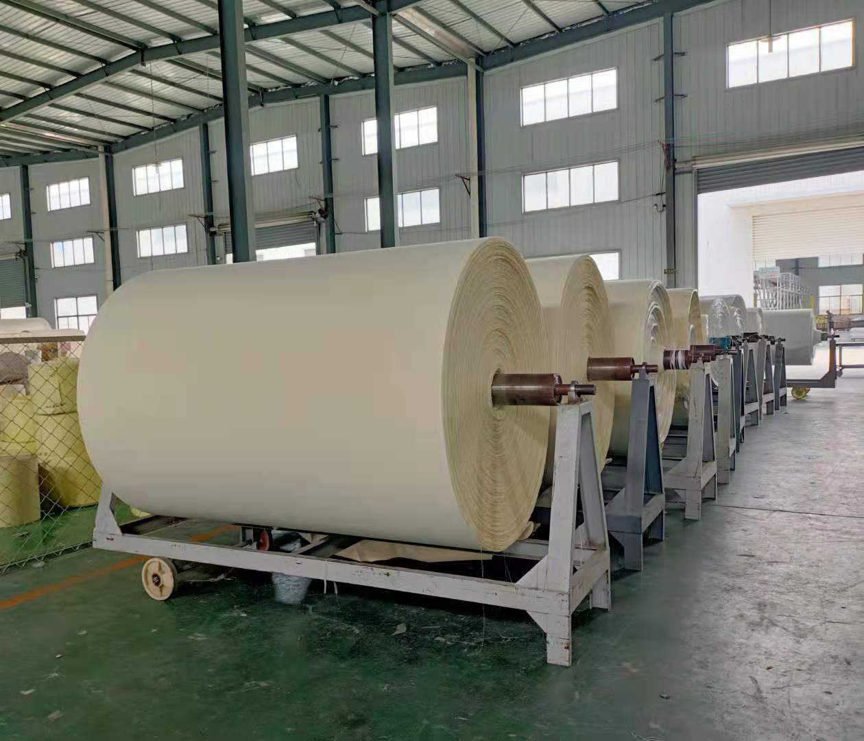 江蘇鑫泉環(huán)保pps濾袋，ptfe濾袋，氟美斯濾袋、專業(yè)加工生產(chǎn)圖