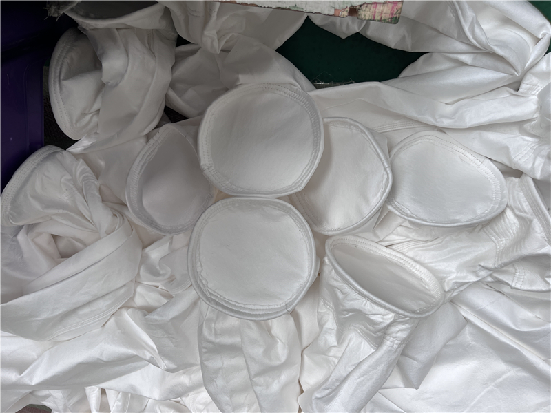 1721548745517552.jpg 包邊包底覆膜PTFE濾袋87.jpg