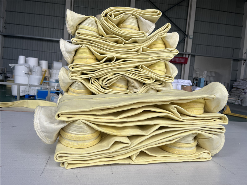 氟美斯+覆膜PTFE布袋(玻纖)4.jpg